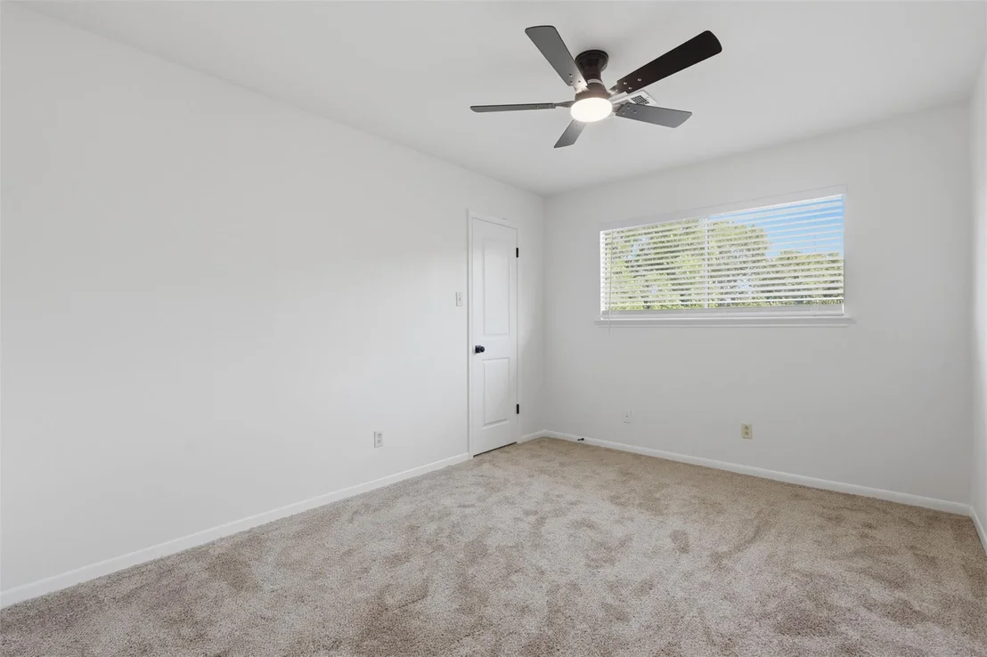 Photo of 16306 Mill Point