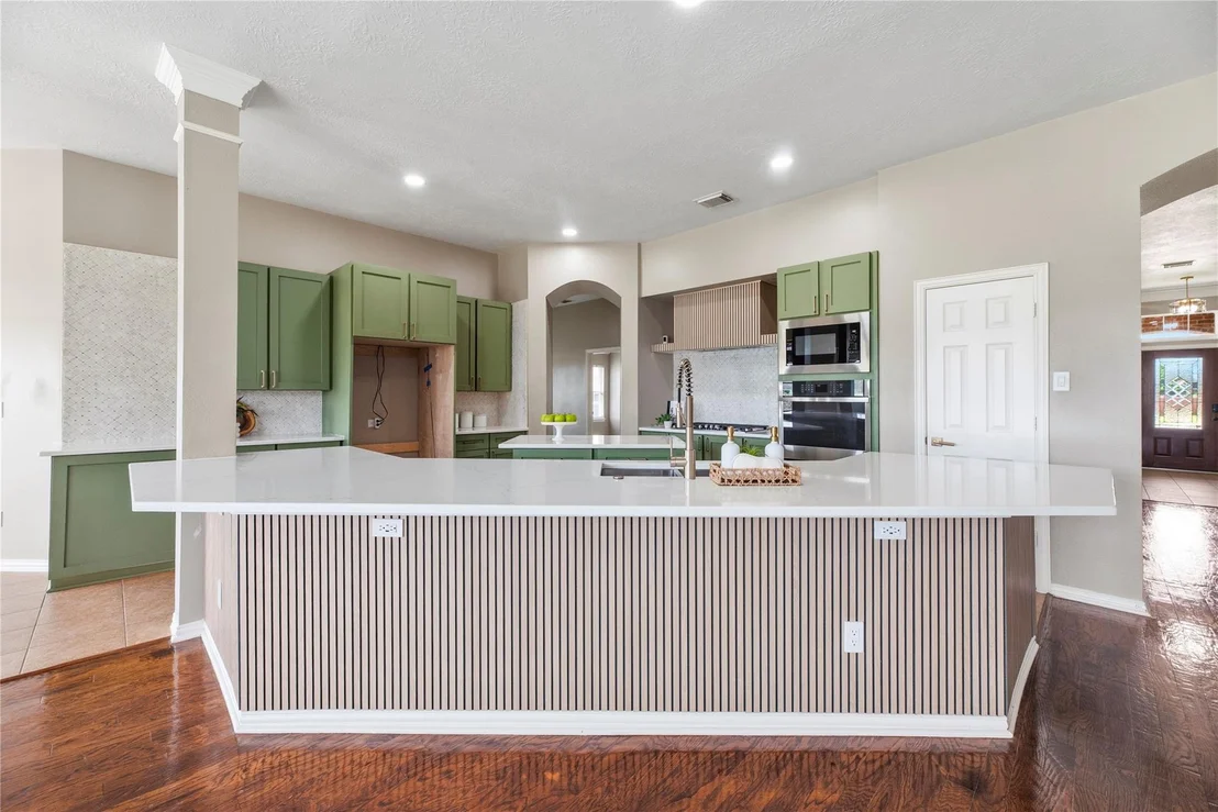 Photo of 8931 Henrico Lane