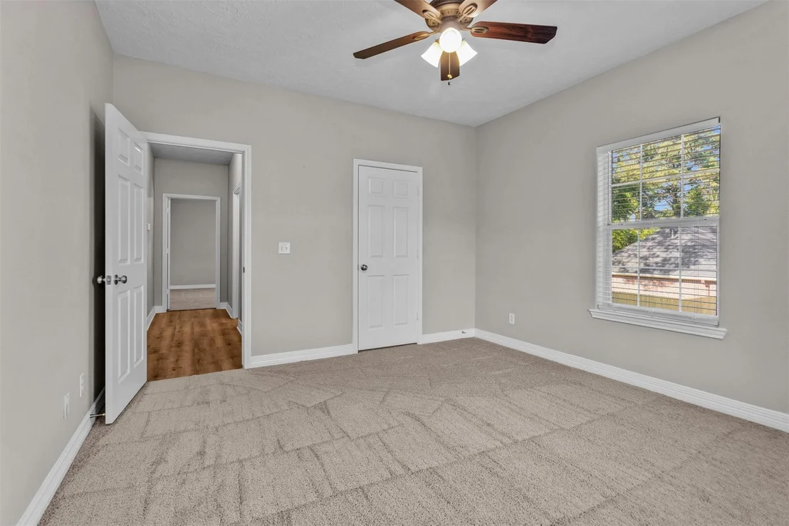 Photo of 1187 Oak Lane