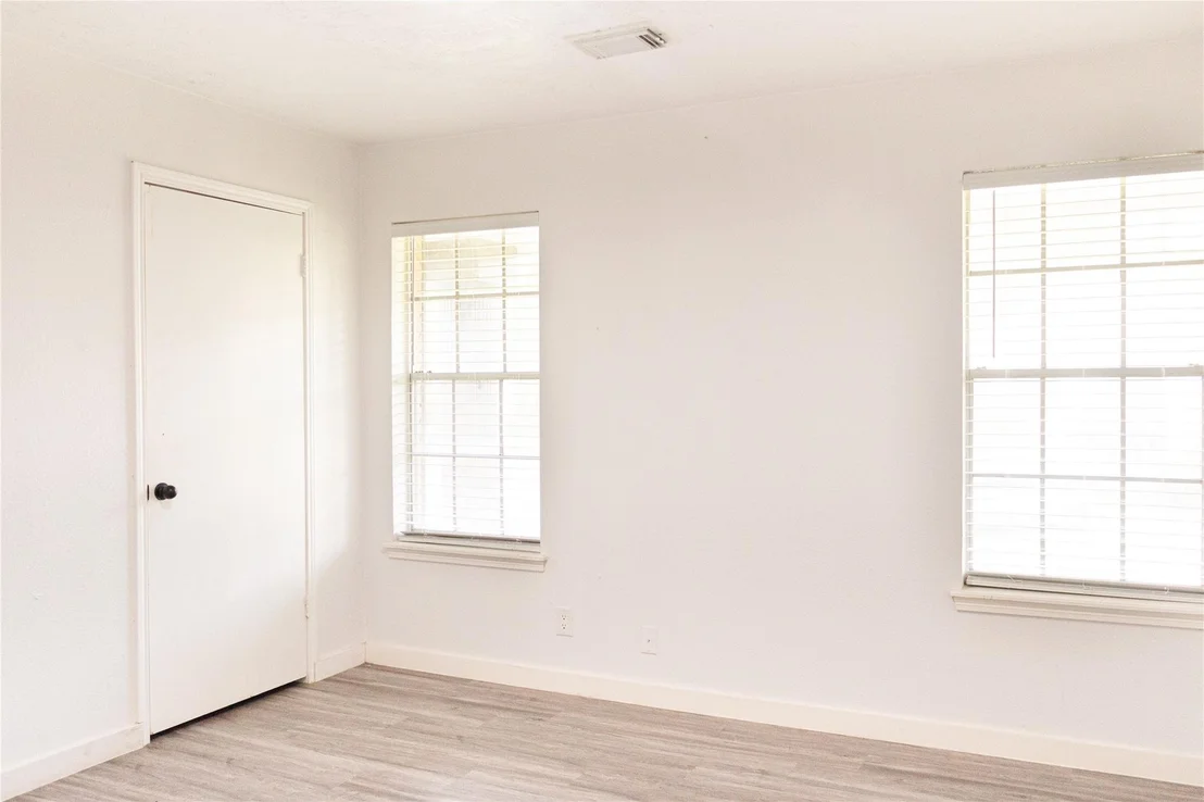 Photo of 8002 Hurst Forest Drive
