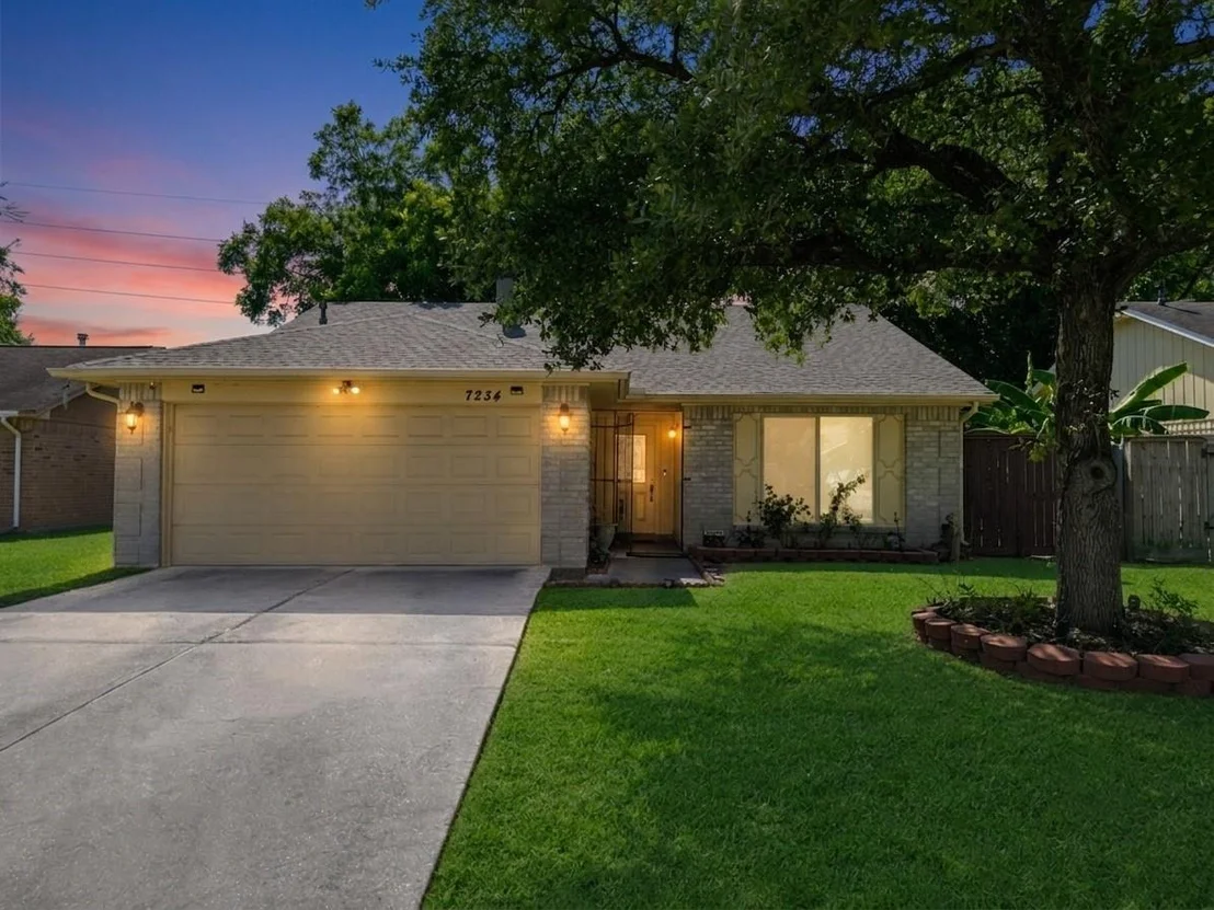 Photo of 7234 Colima Drive