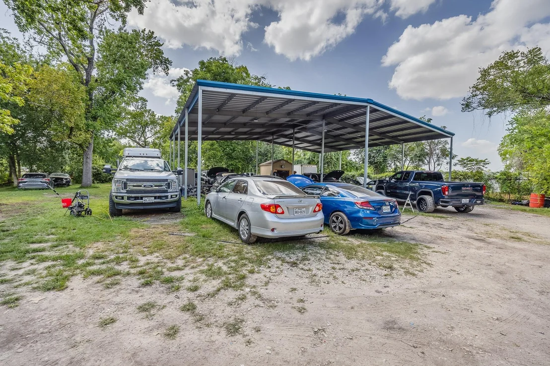 Photo of 1725 Strawn Road