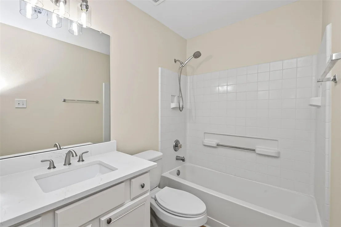 Photo of 21090 Aldens Oak