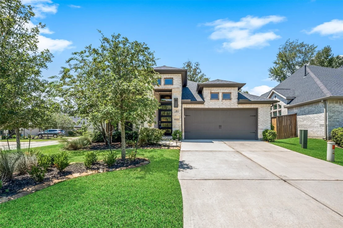 Photo of 405 Elevation Avenue