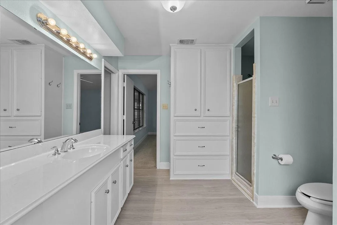 Photo of 710 Bayou Crest Circle