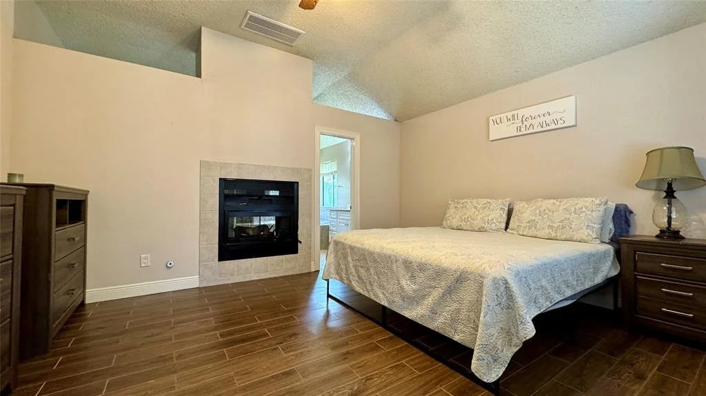 Photo of 2406 Shady Bayou Lane