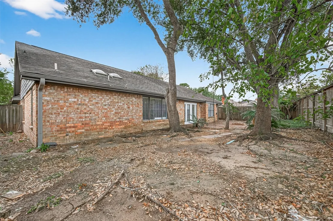 Photo of 22946 Provincial Boulevard