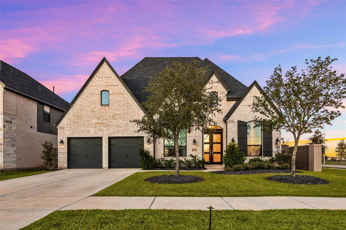 Photo of 31306 Crescent Hill Drive