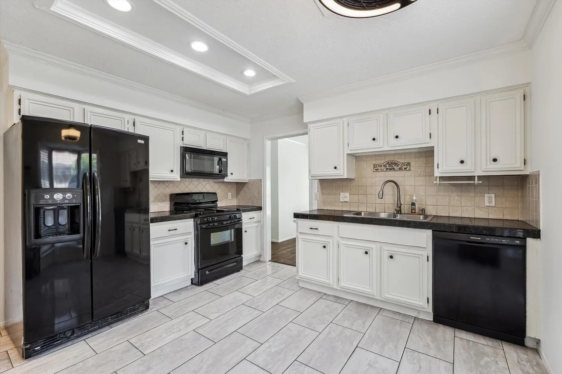 Photo of 607 Oak Harbor Drive