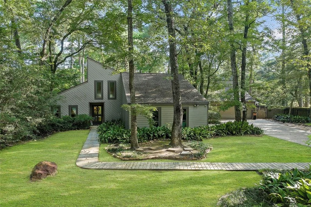 Photo of 18703 Rosebud Lane