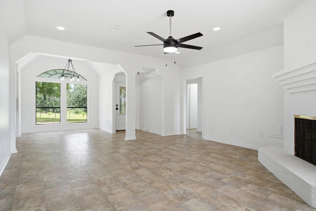 Photo of 931 Private Road 5140