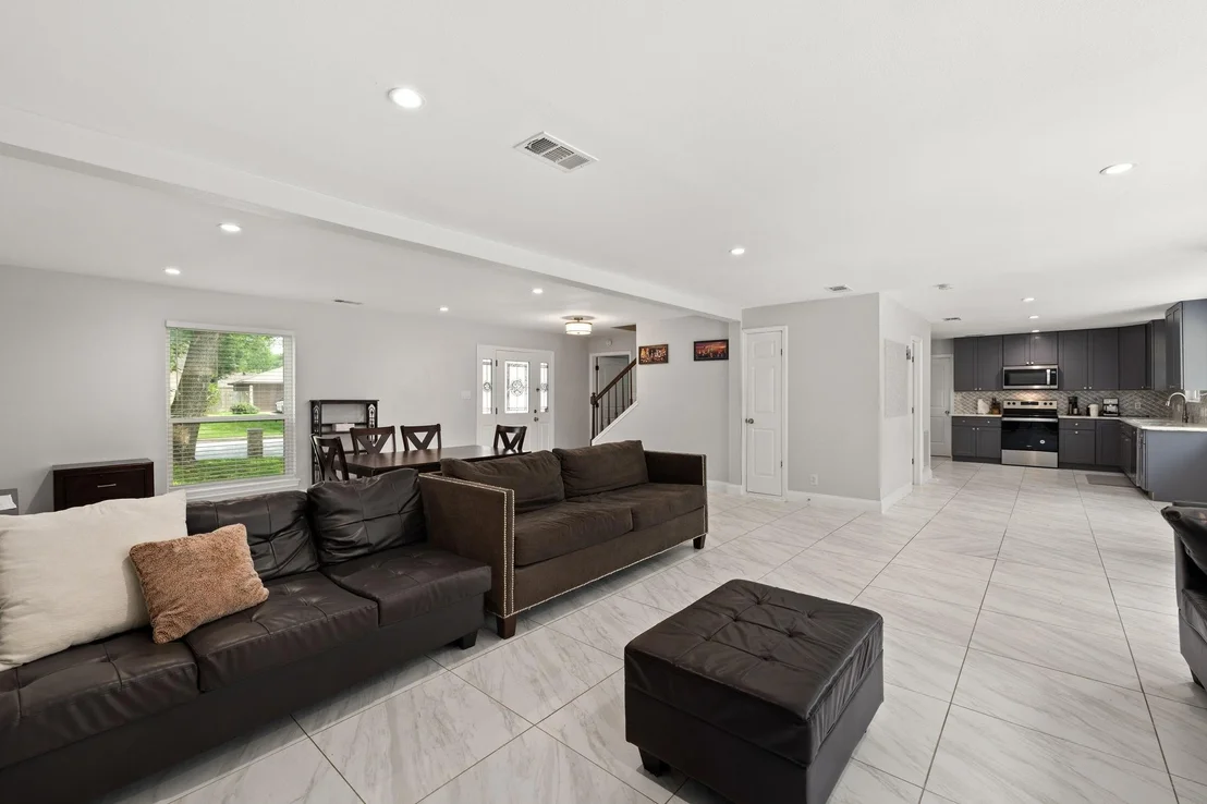 Photo of 2114 Briargreen Drive