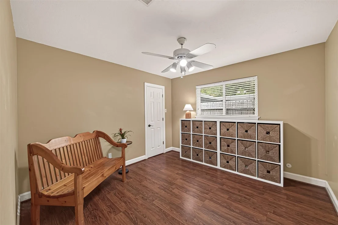 Photo of 9618 Springmont Drive