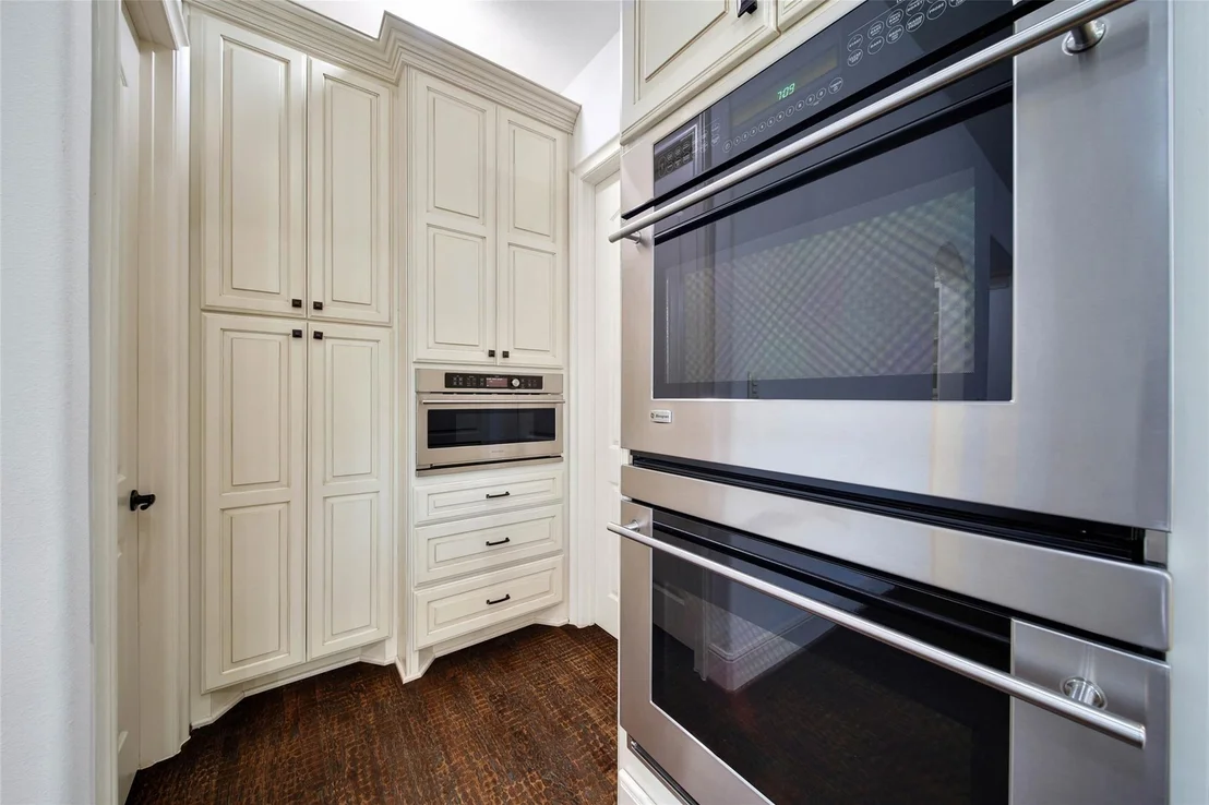 Photo of 5202 Creekland Circle