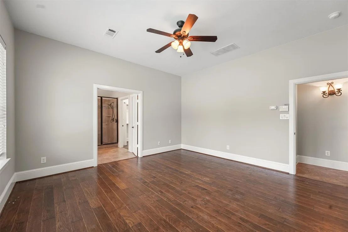 Photo of 19011 Royal Cove Circle