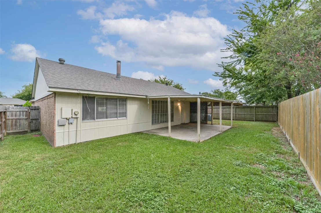 Photo of 20015 Lions Gate Drive