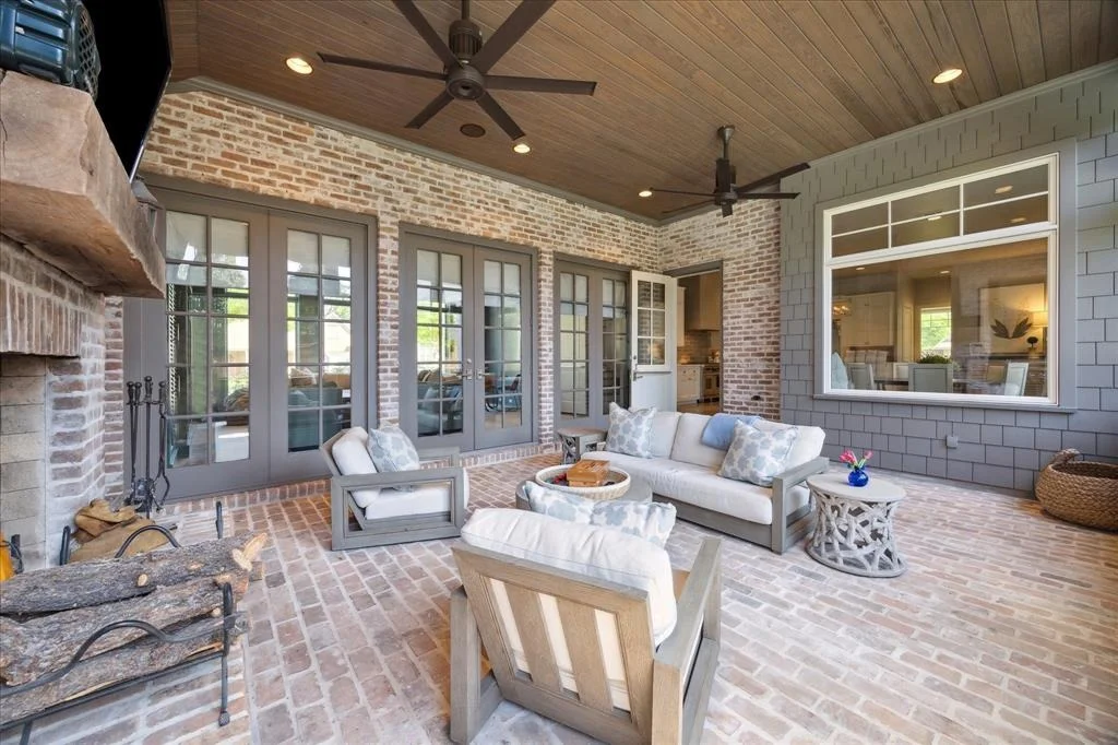 Photo of 6122 Longmont Drive
