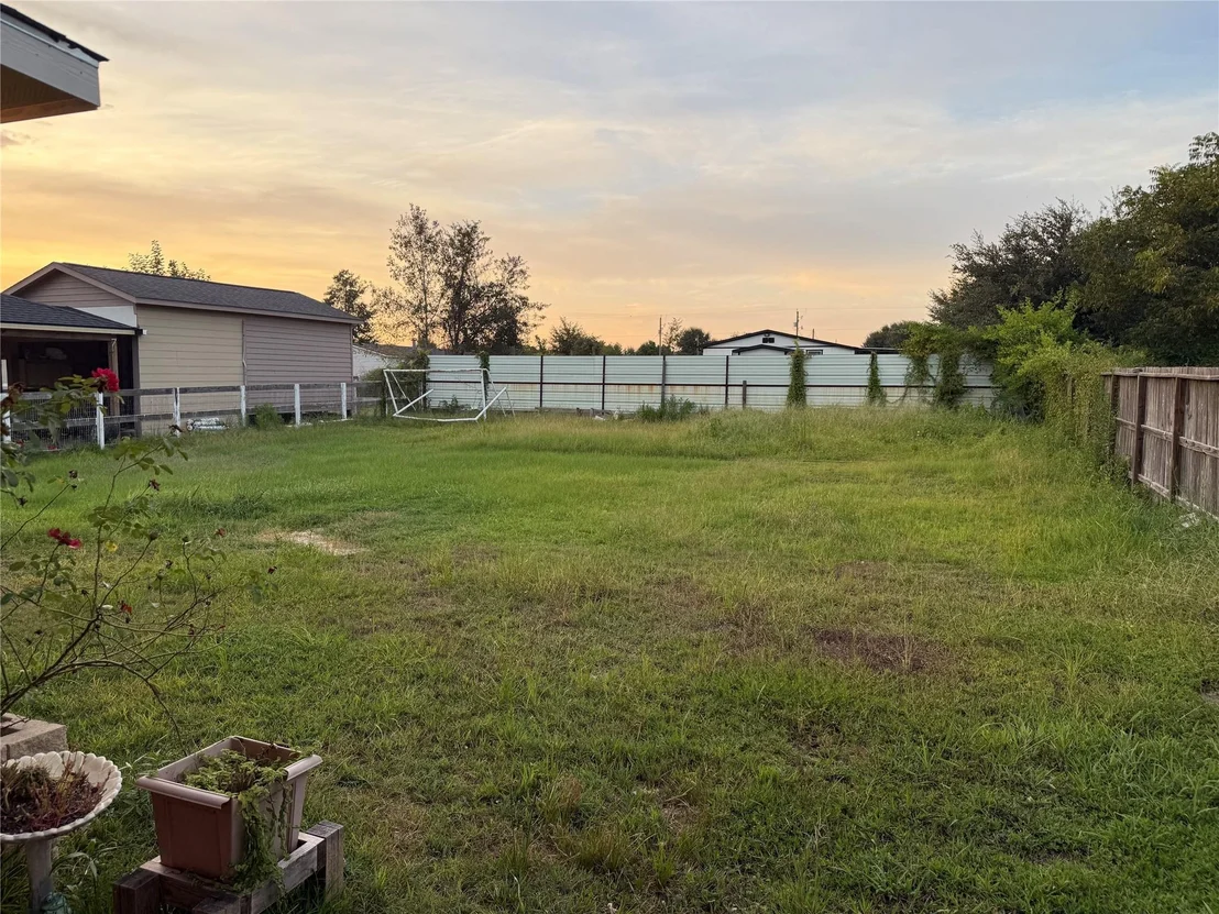 Photo of 2307 County Road 3545