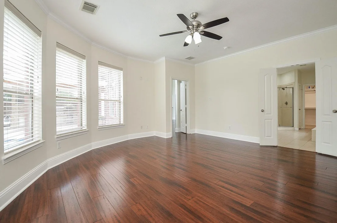 Photo of 2735 Driftwood Drive