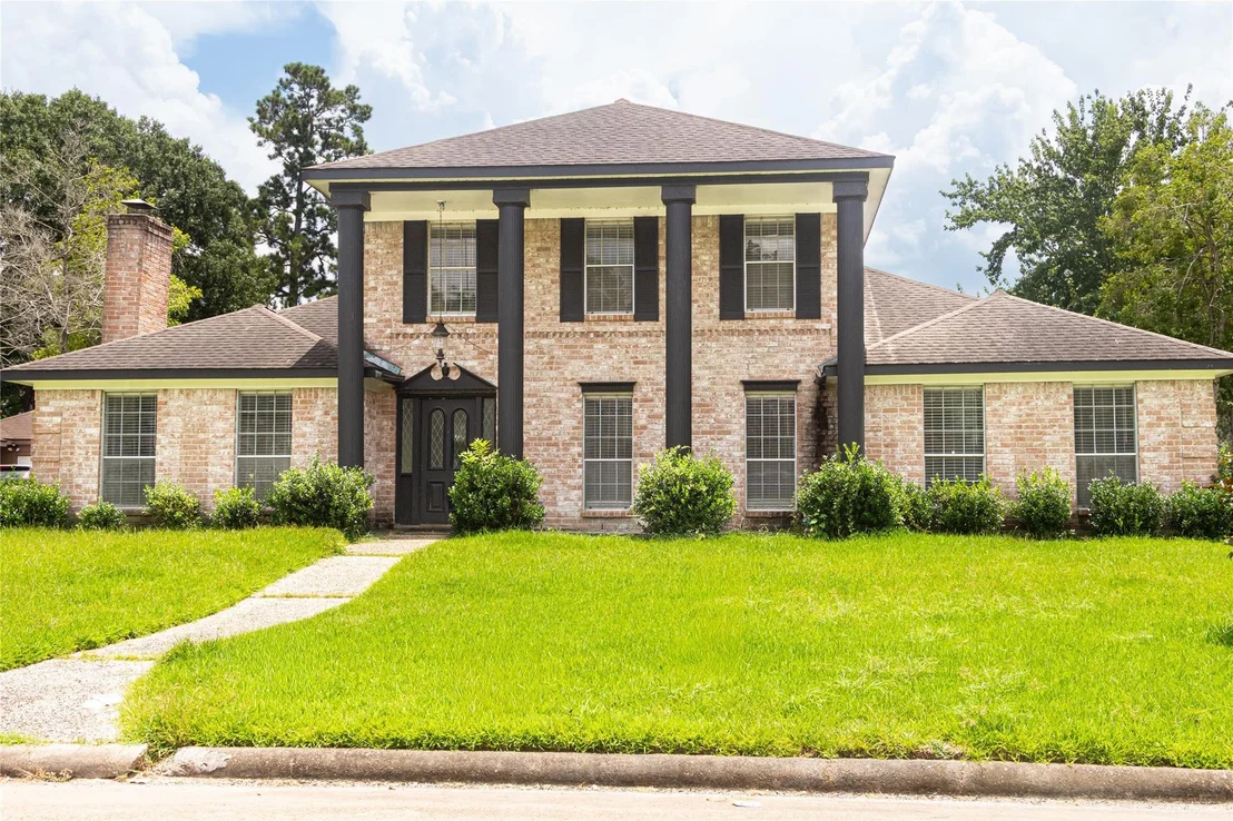 Photo of 8002 Hurst Forest Drive