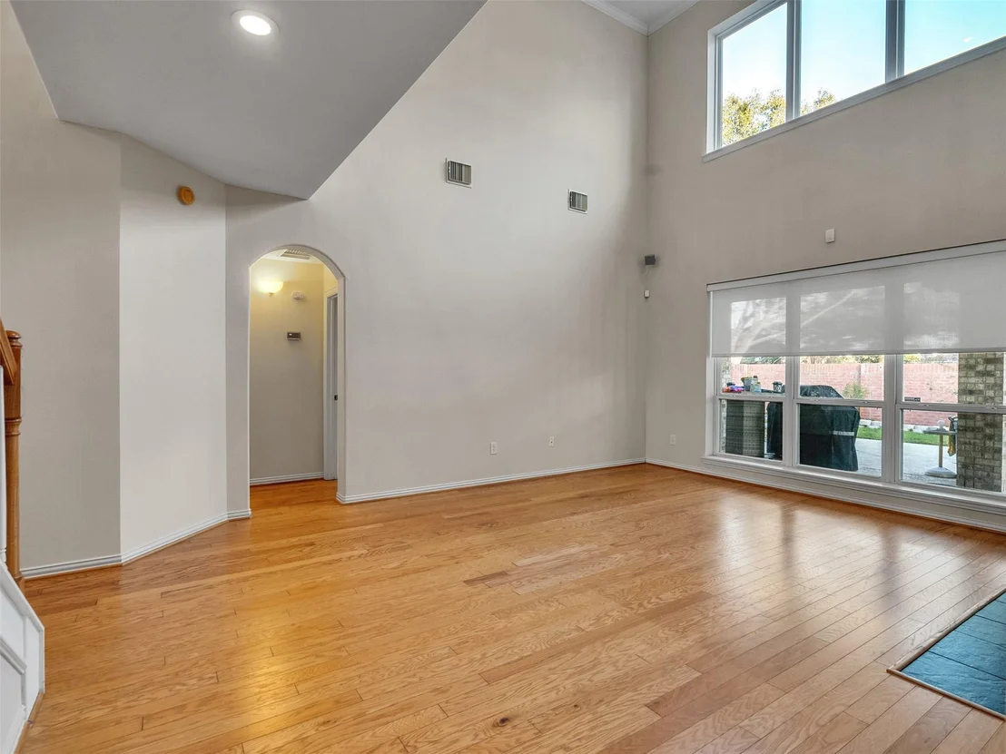 Photo of 2407 Beacon Pointe