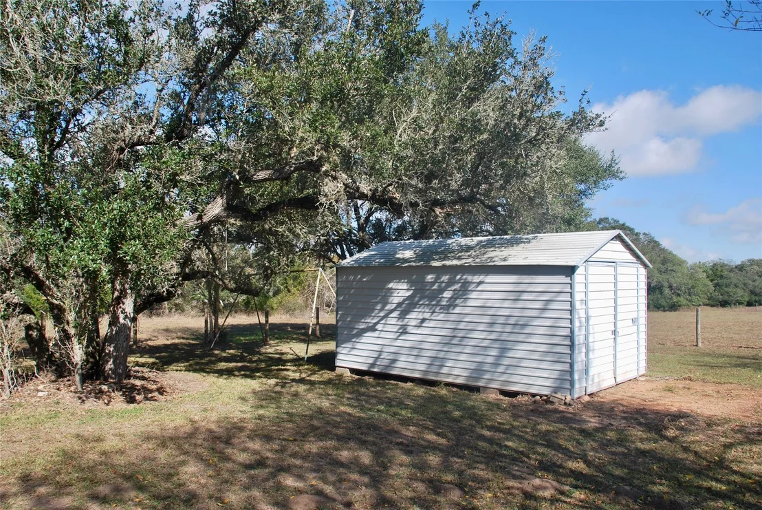 Photo of 415 County Road 457