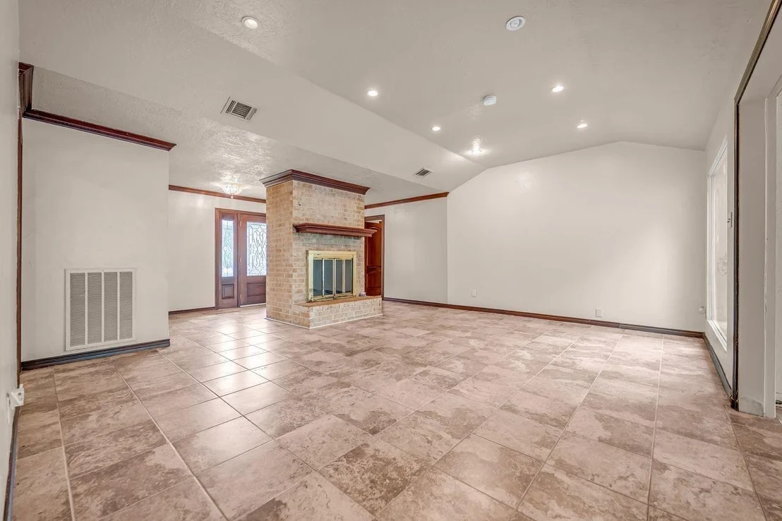 Photo of 18815 Whitewood Drive