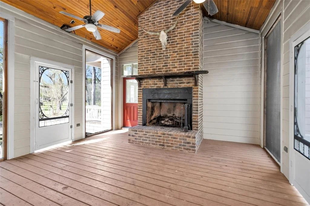 Photo of 20802 Pecan Bend Road