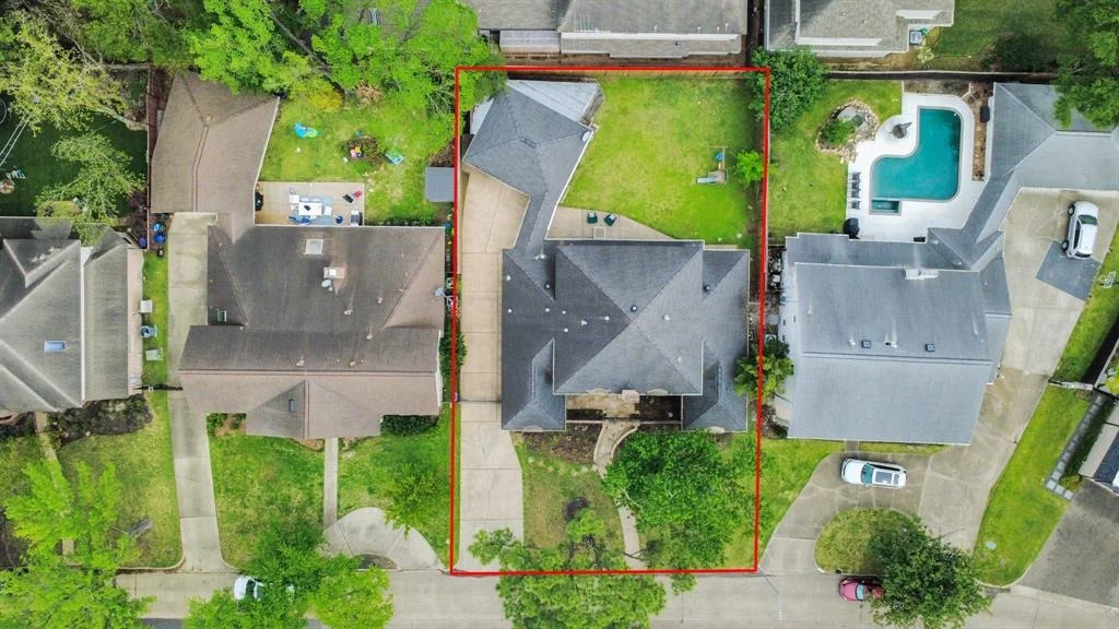 Photo of 415 Lakeside Estates Drive