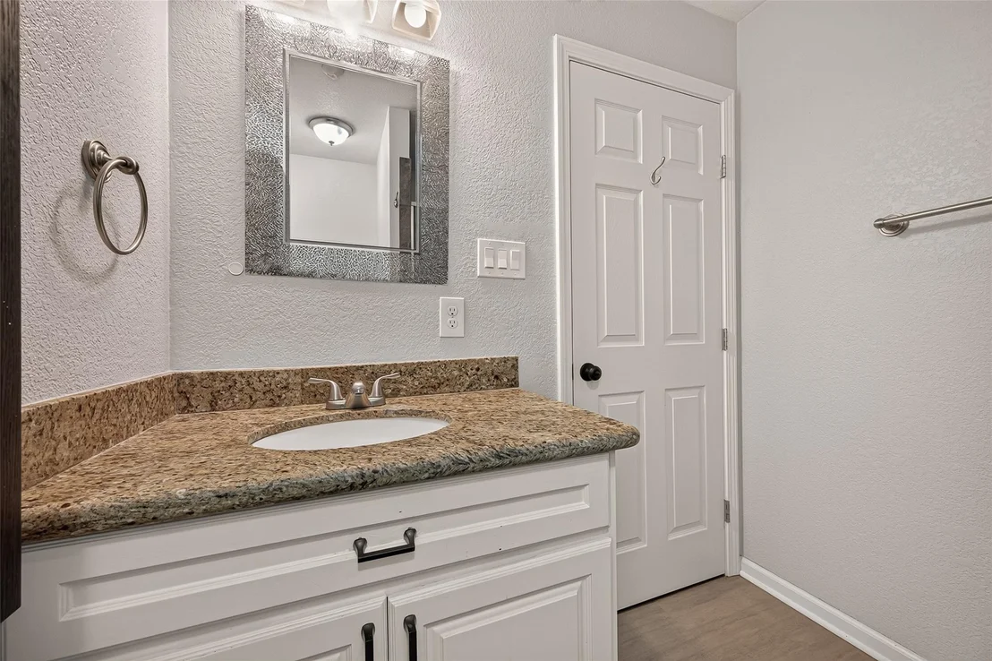 Photo of 5511 Lymbar Drive