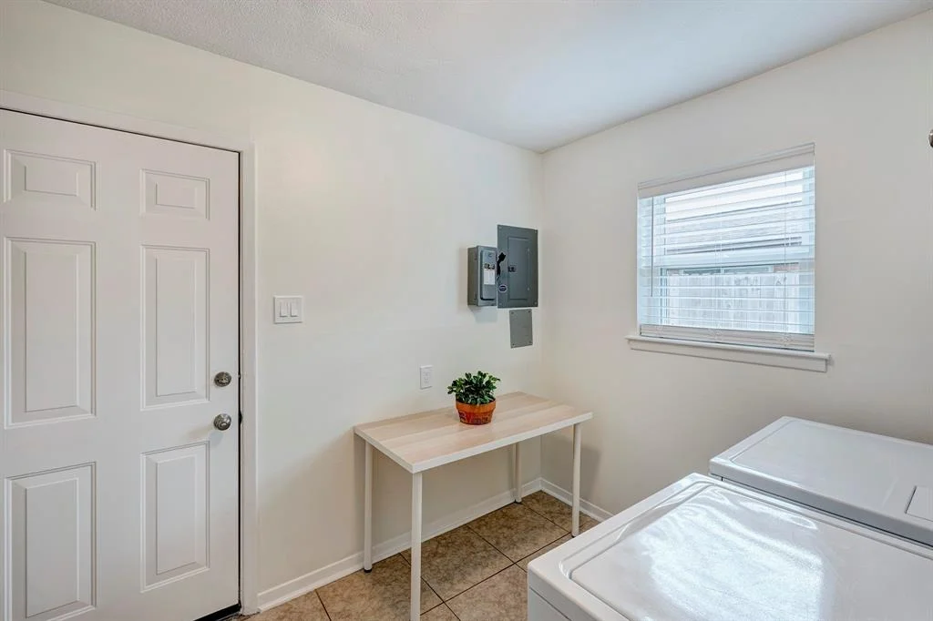 Photo of 4811 Benning Drive