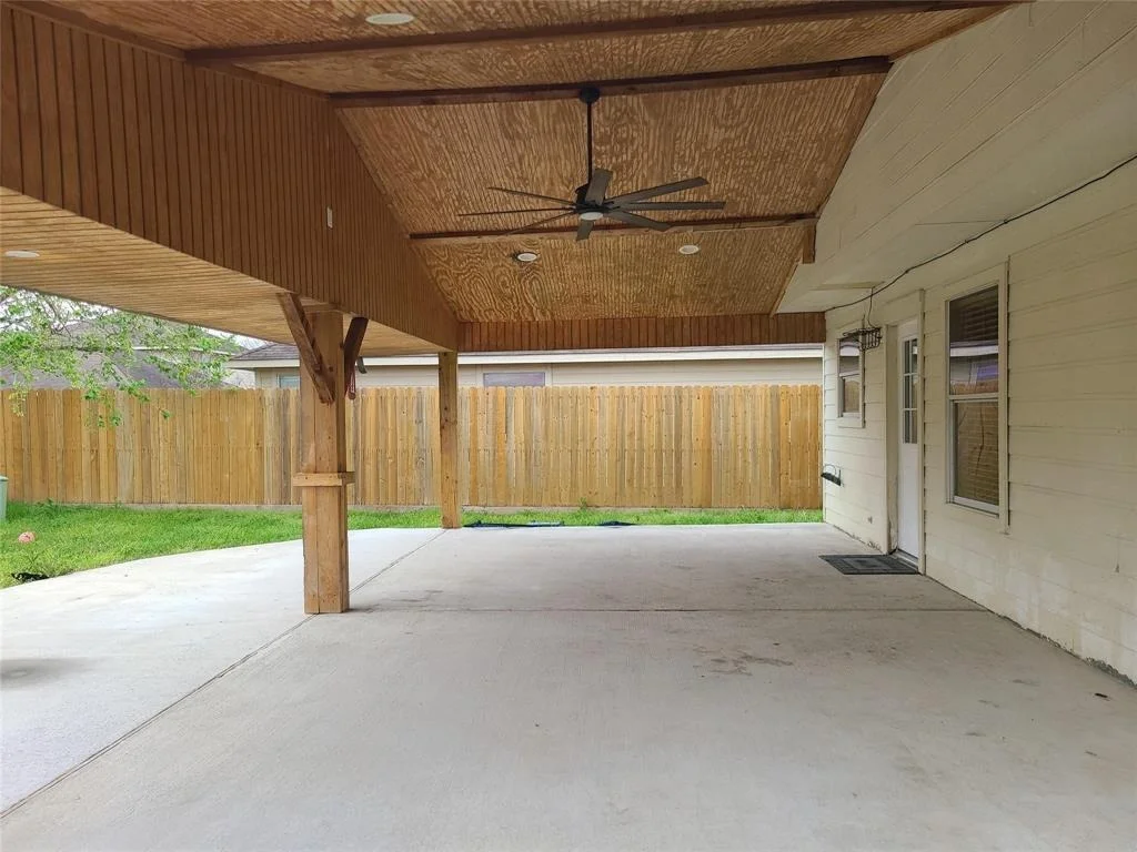 Photo of 18911 Brownstone Mills Drive