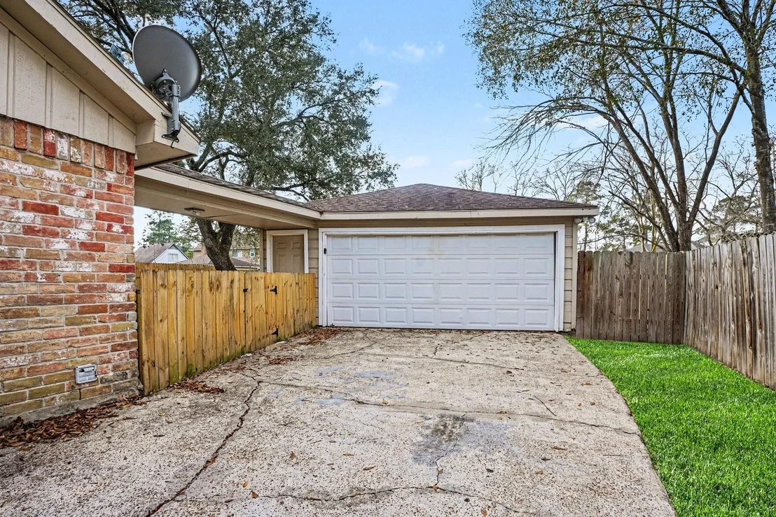 Photo of 2067 SE Shadow Rock Drive