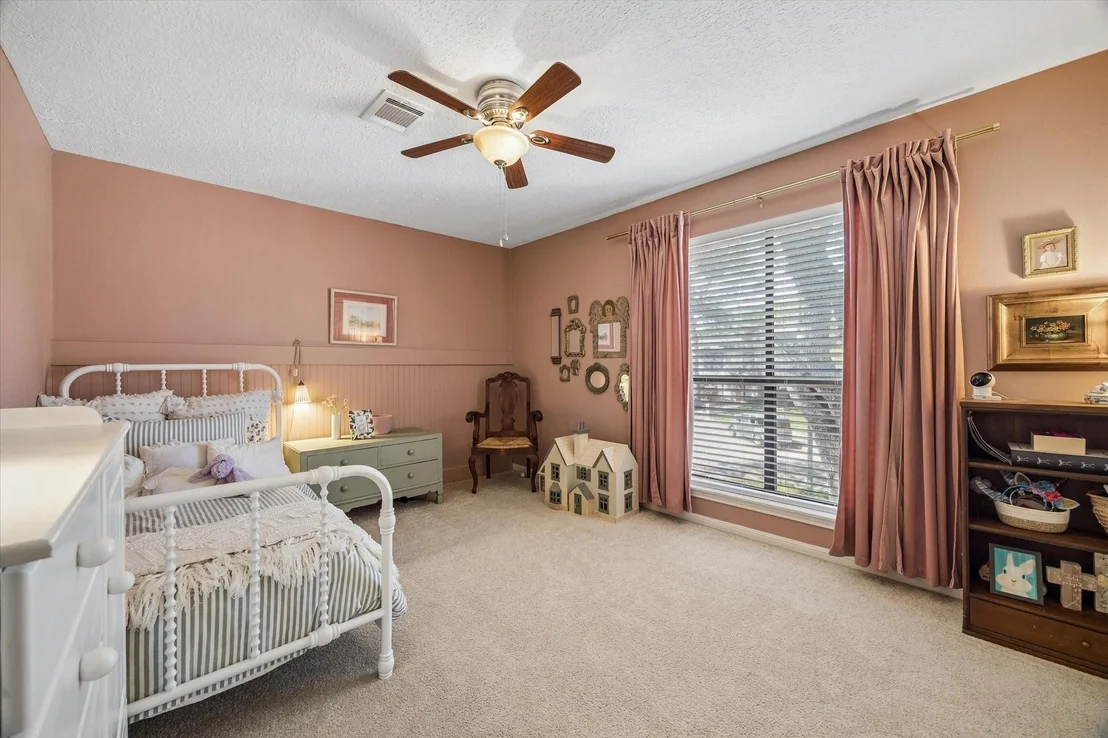 Photo of 2107 Ashgrove Drive