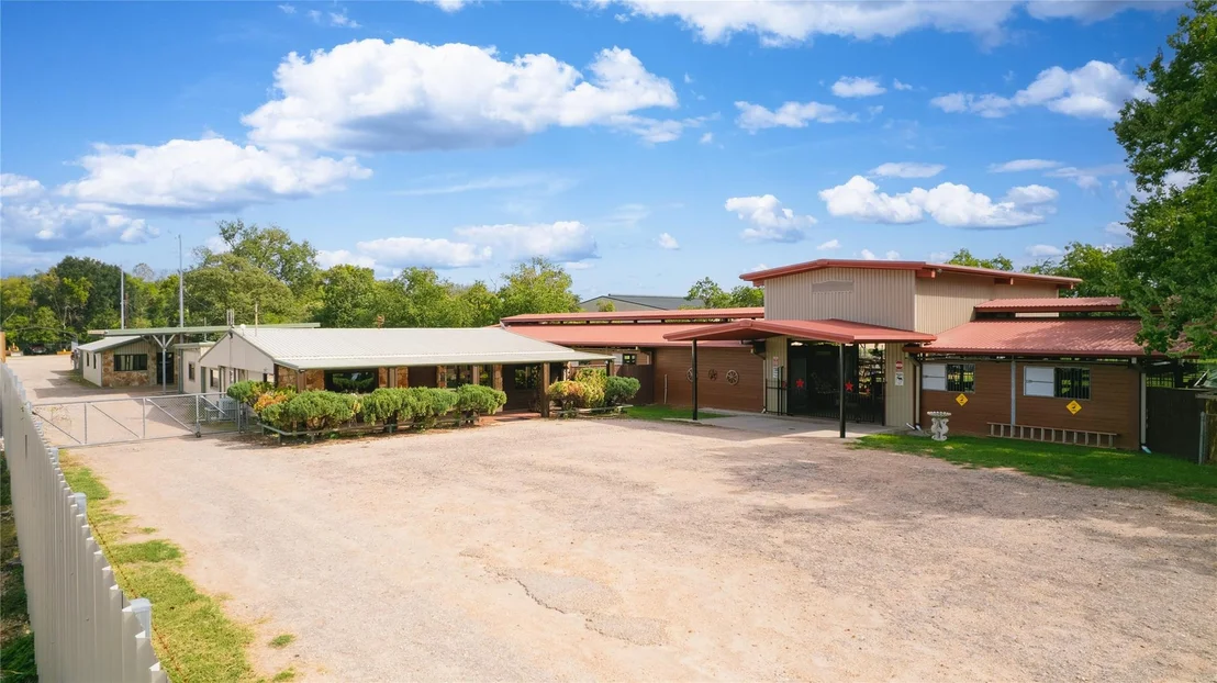 Photo of 7438 Wright Road