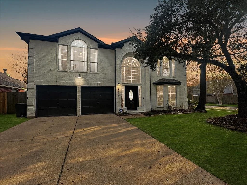 Photo of 23935 Scrivener Lane