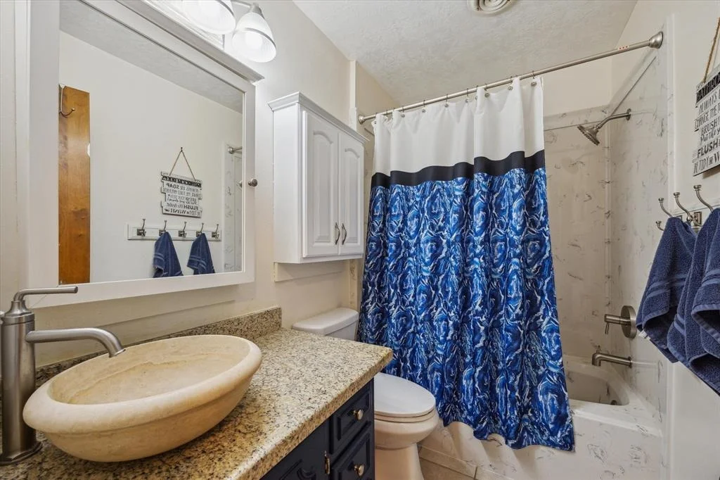 Photo of 1250 Sherwood Road