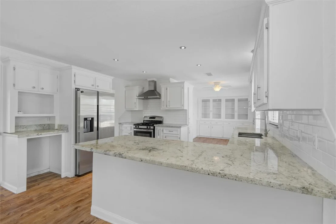 Photo of 1618 W 10th Street