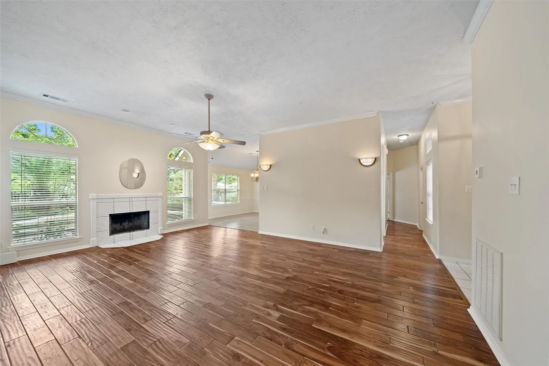Photo of 24927 Butterwick Drive