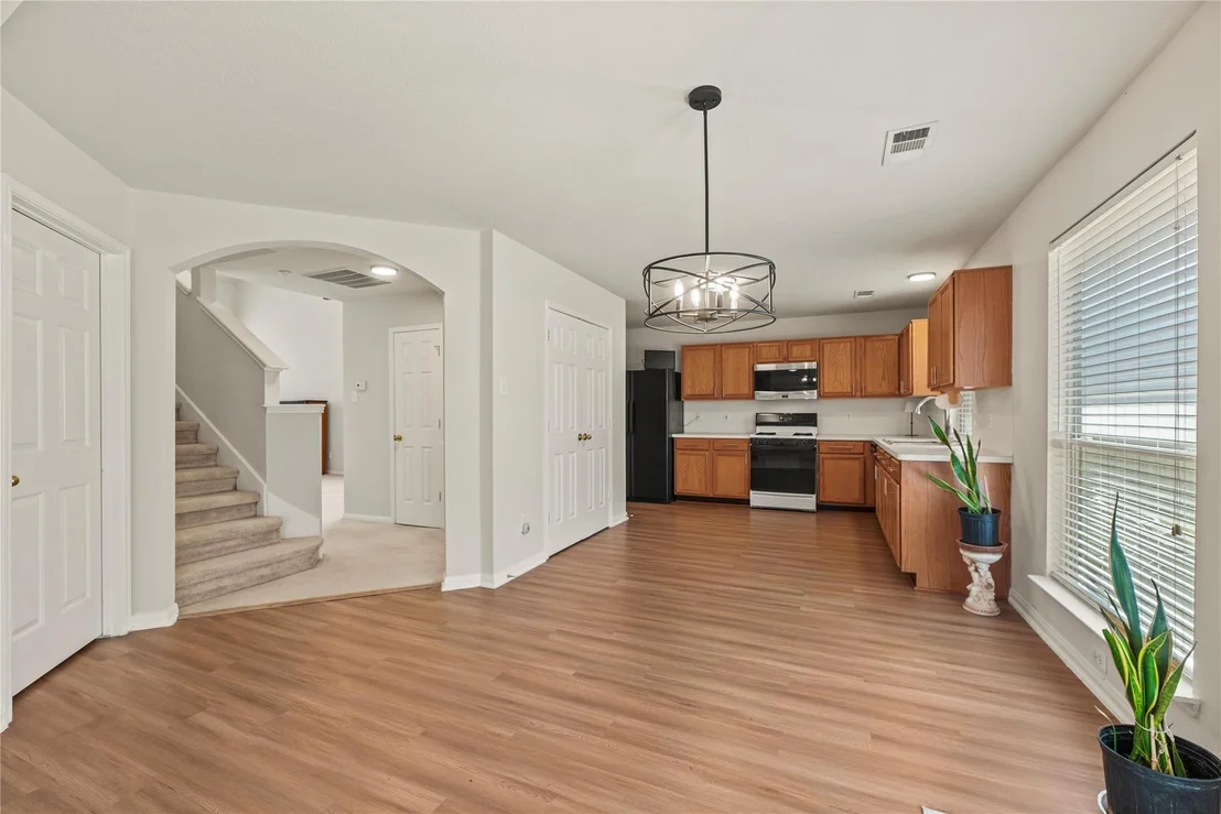 Photo of 6511 Harcourt Bridge Drive