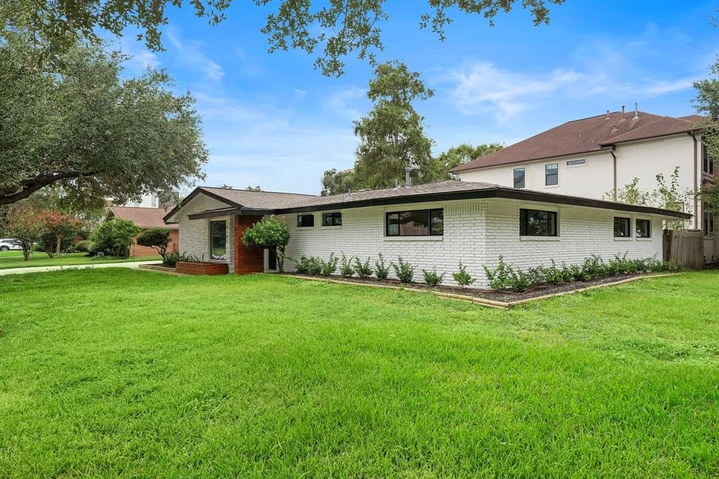 Photo of 4102 Levonshire Drive