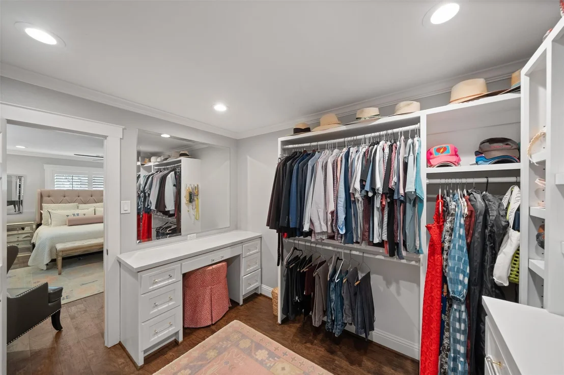 Photo of 14231 Carolcrest Drive