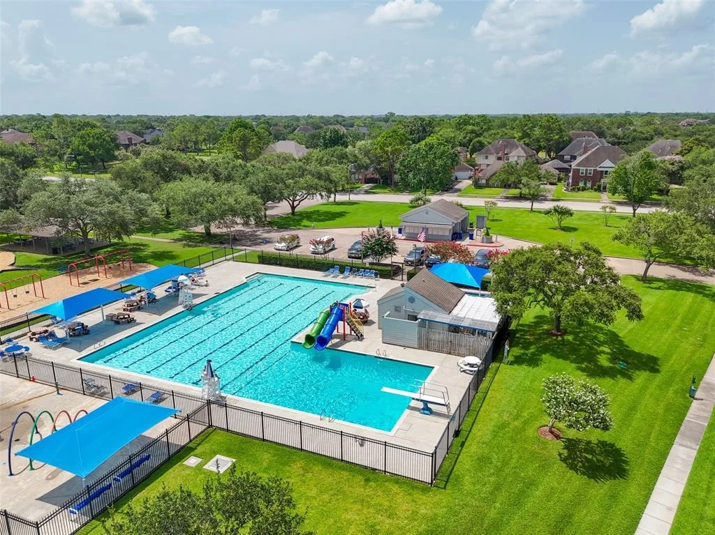 Photo of 2123 Riverside Drive