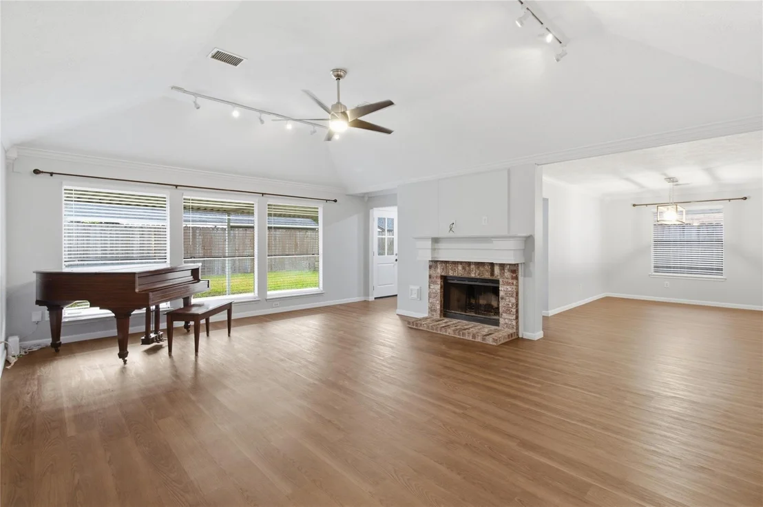 Photo of 4527 Ireland Lane