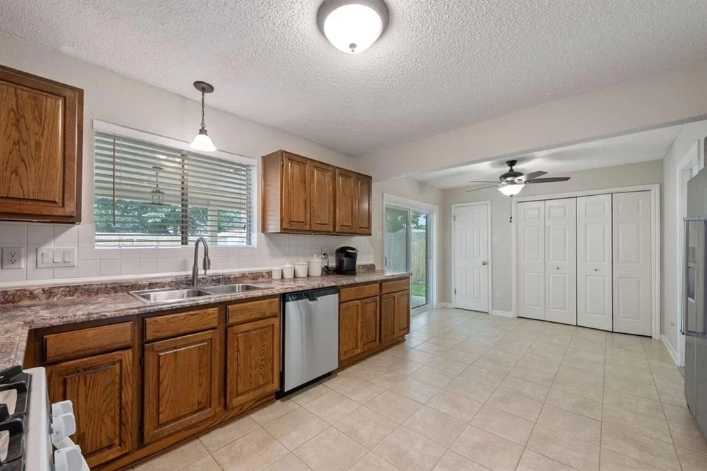 Photo of 9115 Landry Boulevard