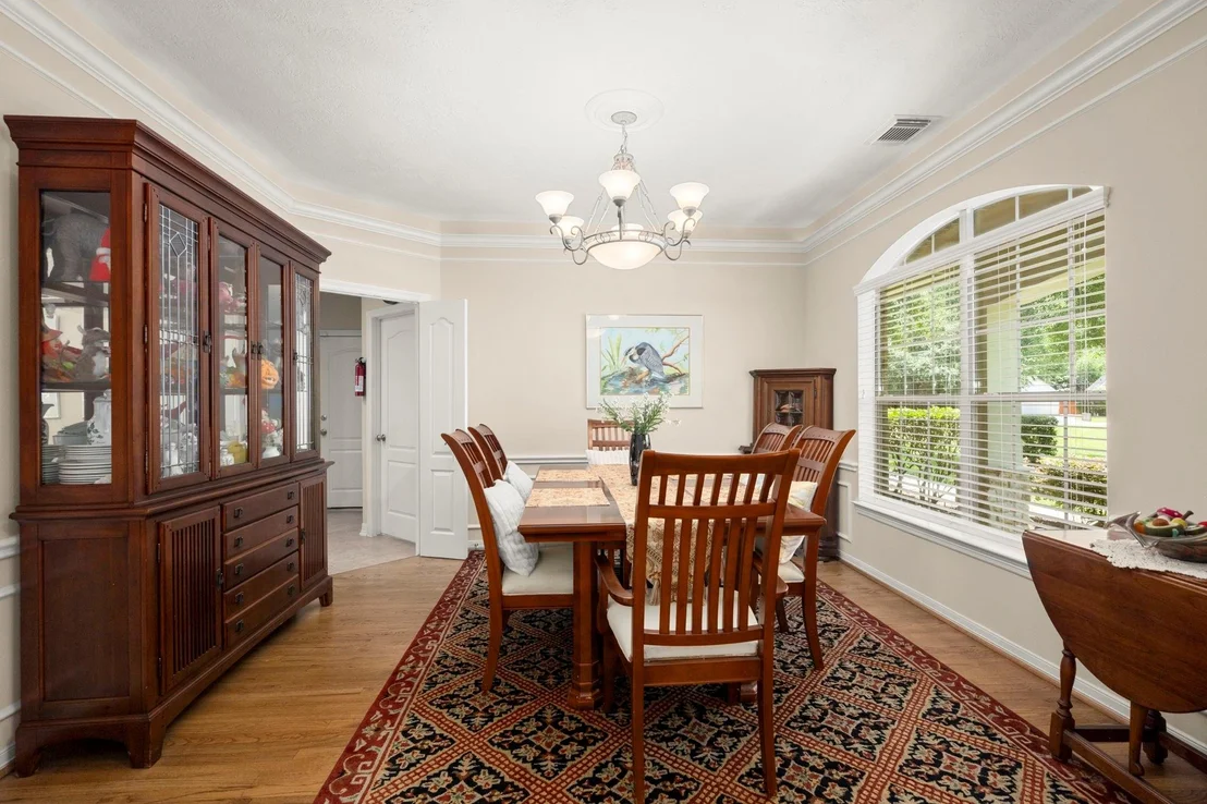Photo of 8961 Fallsbrook Court