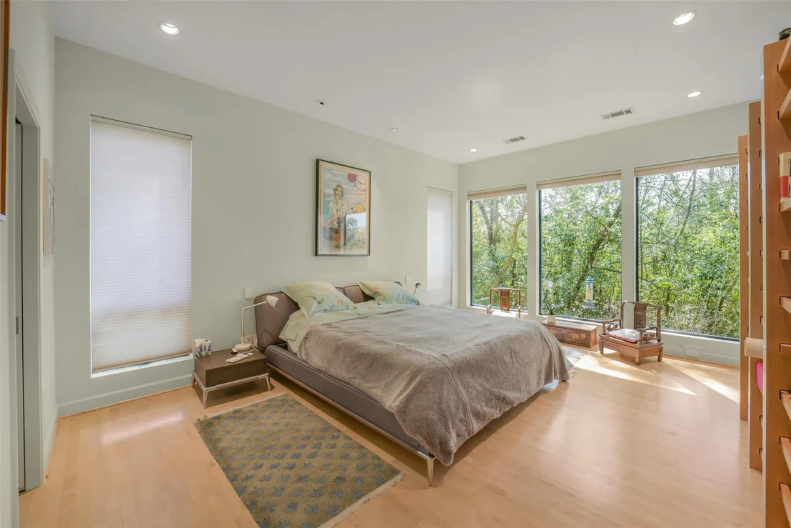 Photo of 15 Hudson Circle