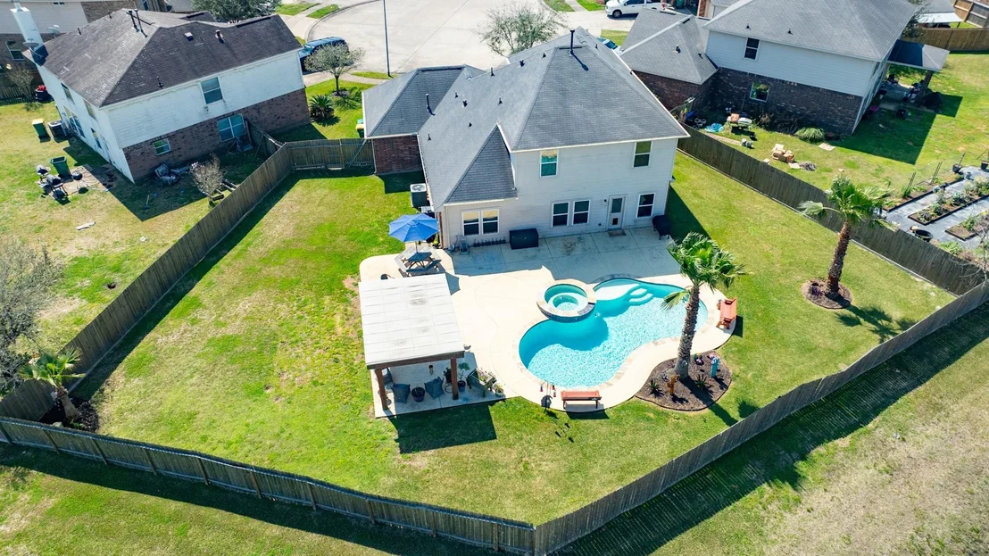Photo of 802 Brushfield Court
