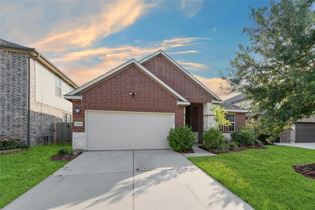 Photo of 22619 Kenswick Bluff Lane