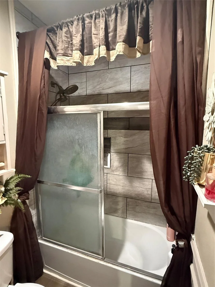 Photo of 2307 County Road 3545